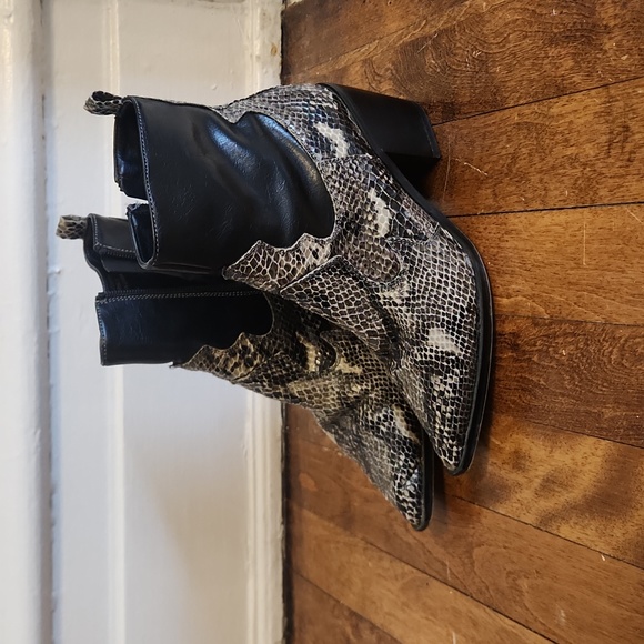 Snakeskin western boots - Picture 2 of 6